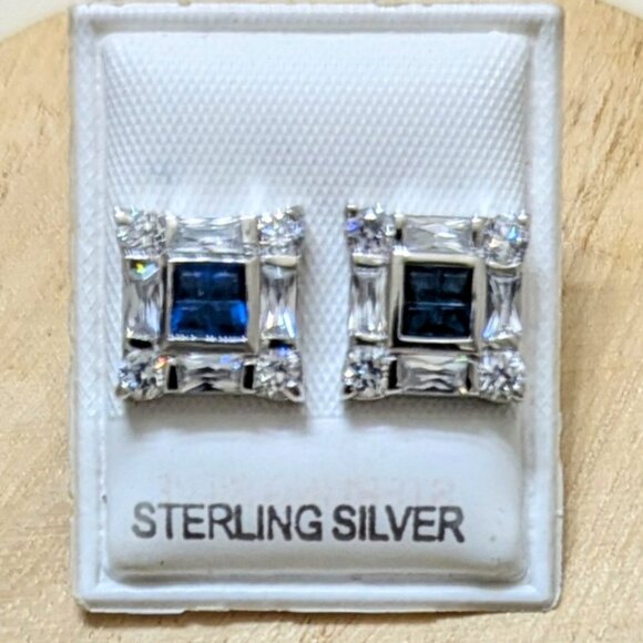 🆕 STERLING SILVER SIMULATED BLUE SAPHIRE & CUBIC ZIRCONIA SQUARE STUD EARRINGS - Picture 1 of 1